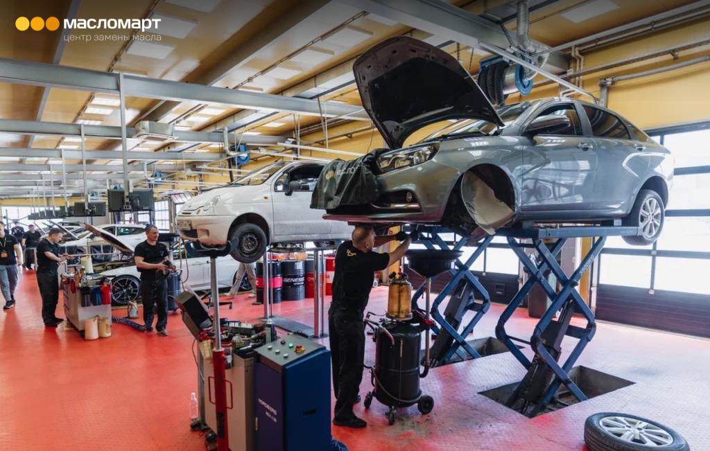 Плановое ТО машины в сервисном центре. Плановое ТО машины в сервисном центре.